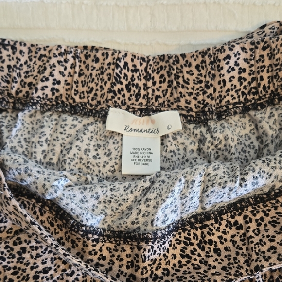 Leopard Print Ruffle Skort - Picture 2 of 3